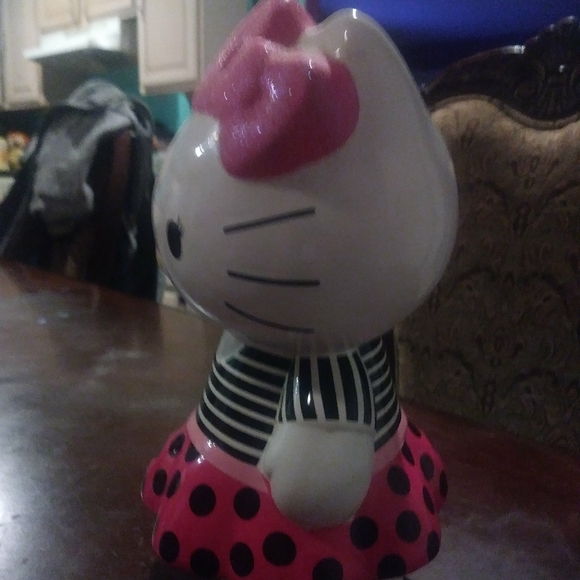 Hello kitty cute piggy bank uwu - Picture 4 of 4